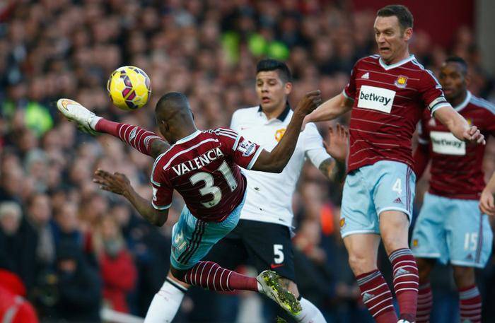 BBC：前曼城球员巴顿因社媒攻击性言论被判6个月监禁